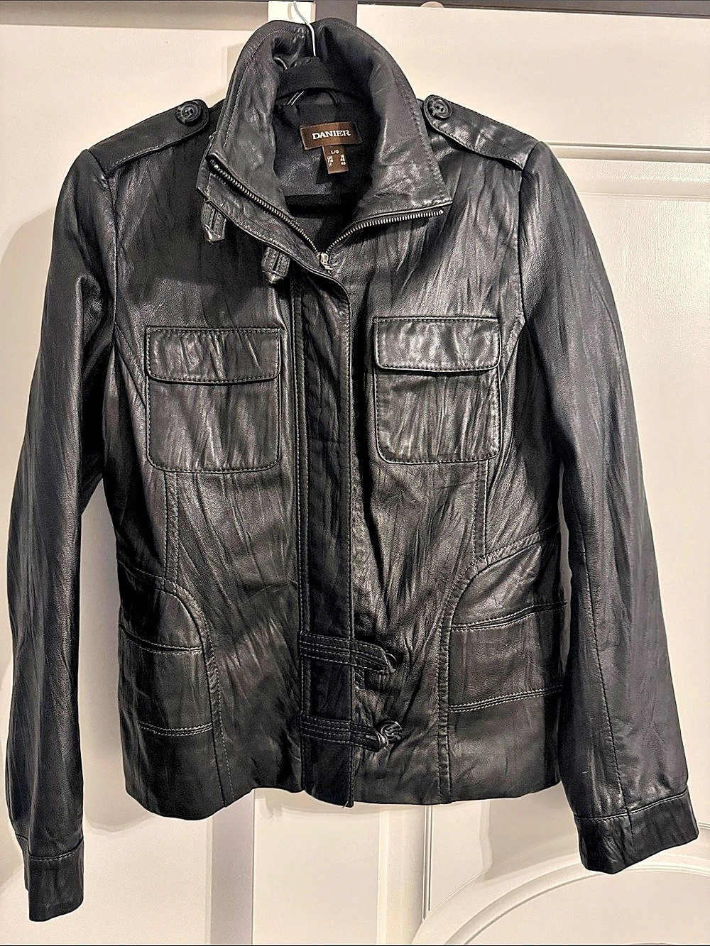 Danier 70313 Genuine Leather Jacket Large Black
